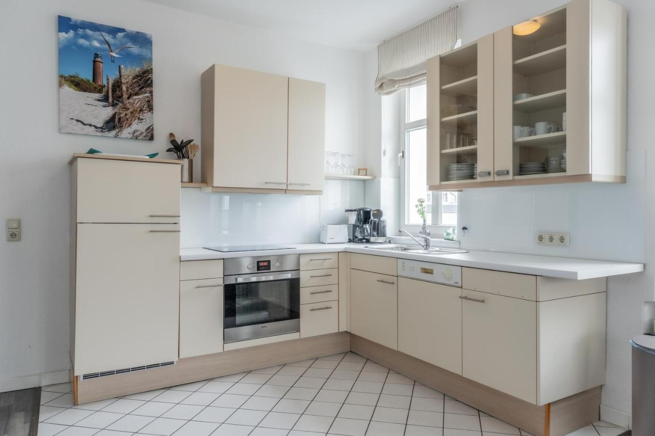 Strandnahe 2-Raum-Ferienwohnung Im Zentrum - Residenz Strandeck Fewo 02 Goehren  Ngoại thất bức ảnh